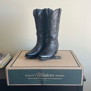 Tecovas Annie Black Size 9